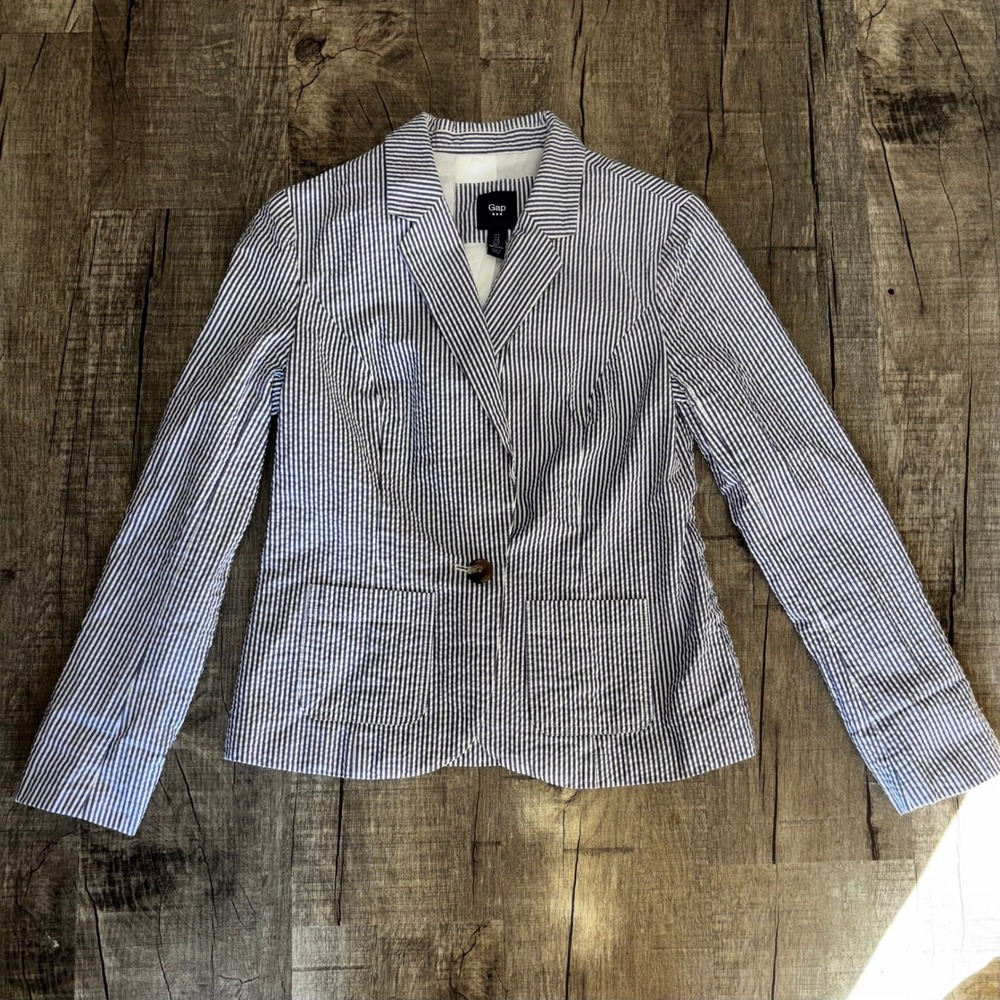 Gap Womens Blue White Seersucker Striped‎ Blazer Jacket Single Button Size 2